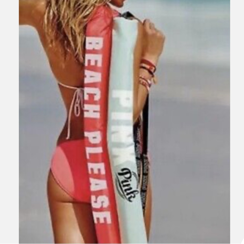 NEW Victoria's Secret PINK BRAND
Sling Insulated Beach Cooler